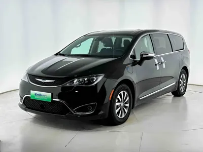 Chrysler Grand Voyager PHEV (Import)