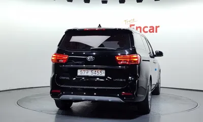 Kia Canival