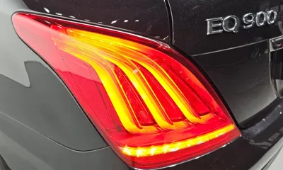 Genesis EQ900