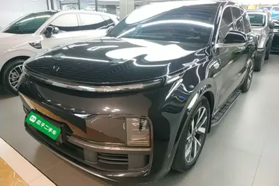 Li Auto L8