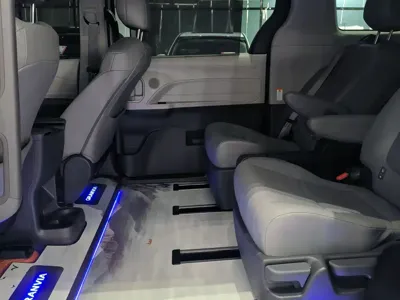 Toyota Granvia