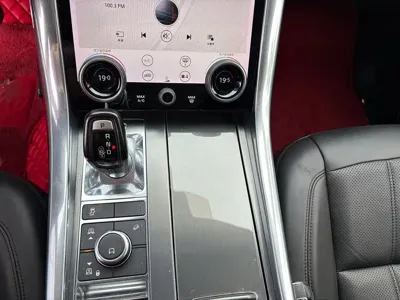 Land Rover Sport