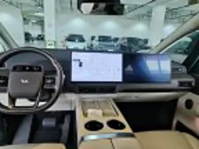 Li Auto Li MEGA