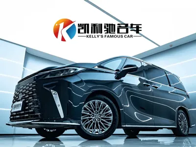 Lexus LM