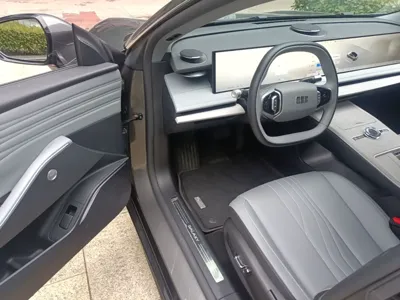 Geely Galaxy E8
