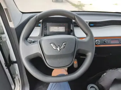 Wuling MINIEV