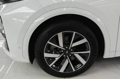 Li Auto L7