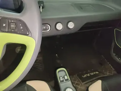 Baojun E100