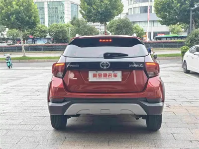 Toyota Yaris L