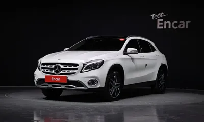 Mercedes-Benz GLA-Class