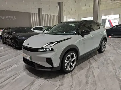 Lynk & Co 06 EM-P