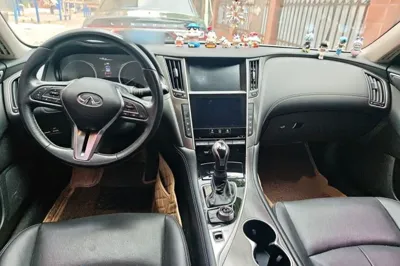 Infiniti Q50L