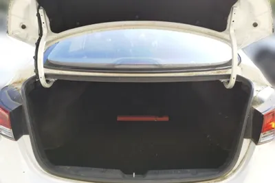 Hyundai Elantra (5th Generation