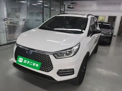 BYD S2
