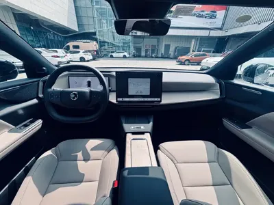 Volvo 沃尔沃XC70插电式混动