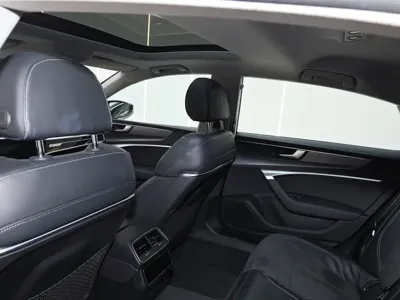 Audi A7L