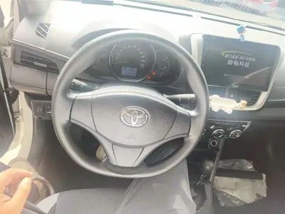 Toyota Yaris L