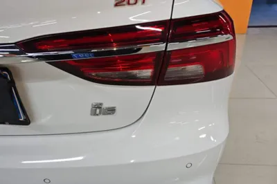 Roewe i6