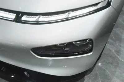 Xpeng P7