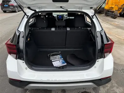 Toyota Yaris L