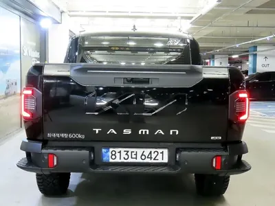 Kia Tasman