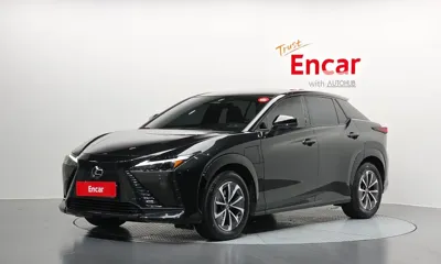 Lexus RZ