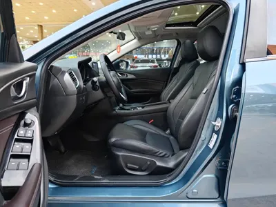 Mazda 3 Axela