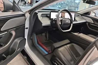 Xpeng P7