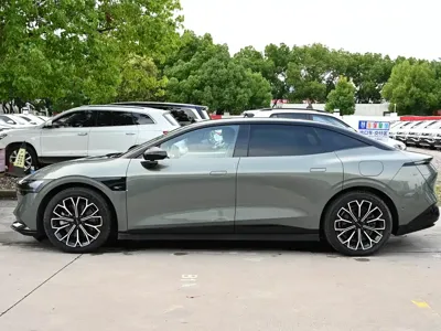 Zeekr 007