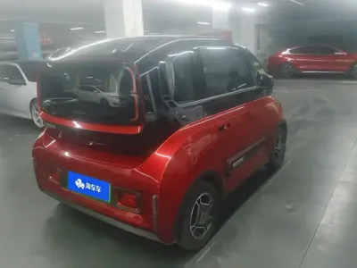 Baojun E300