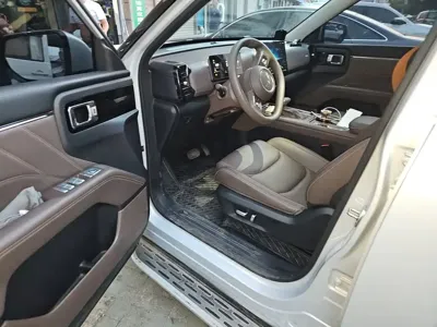 Wuling Xingguang 560