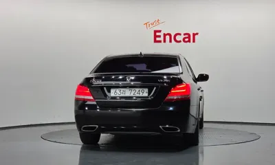 Hyundai Equus