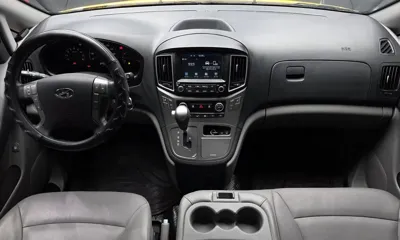 Hyundai Starex