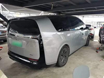Li Auto Li MEGA