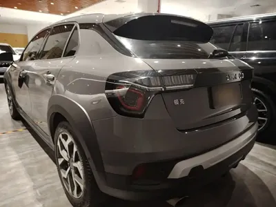 Lynk & Co 02