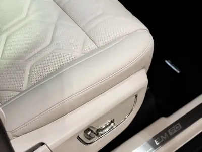 Volvo EM90