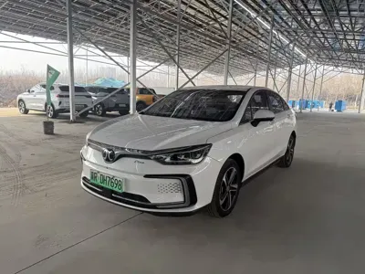 BAIC EU5