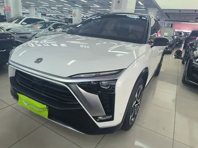 Nio ES8