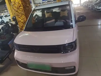 Wuling MINIEV