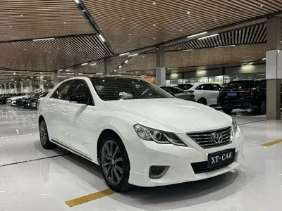 Toyota Reiz