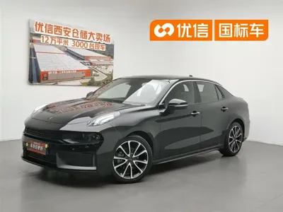 Lynk & Co 03