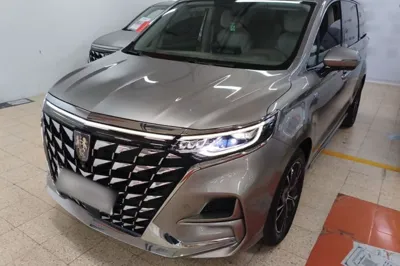 Roewe iMAX8