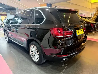 BMW X5 (Import)