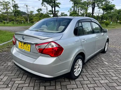 Venucia D50