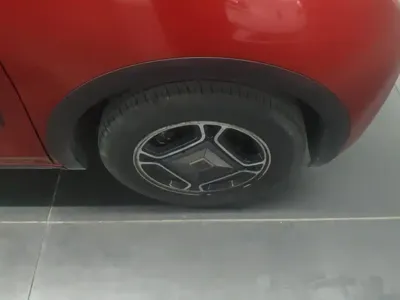 Baojun E300