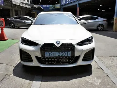 BMW i4