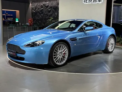 Aston Martin V8 Vantage
