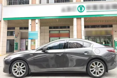 Mazda Mazda 3 Axela