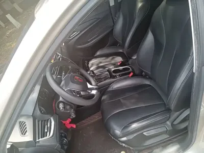 Roewe i5