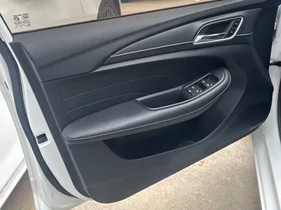 Roewe i5